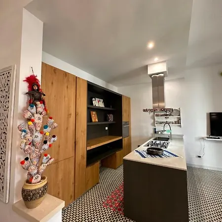 Apartment Charming With Baroque View - Lecce