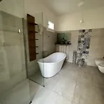 شقة Charming With Baroque View -