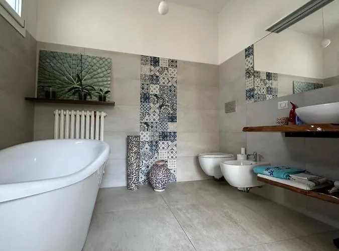 Charming With Baroque View - アパート *